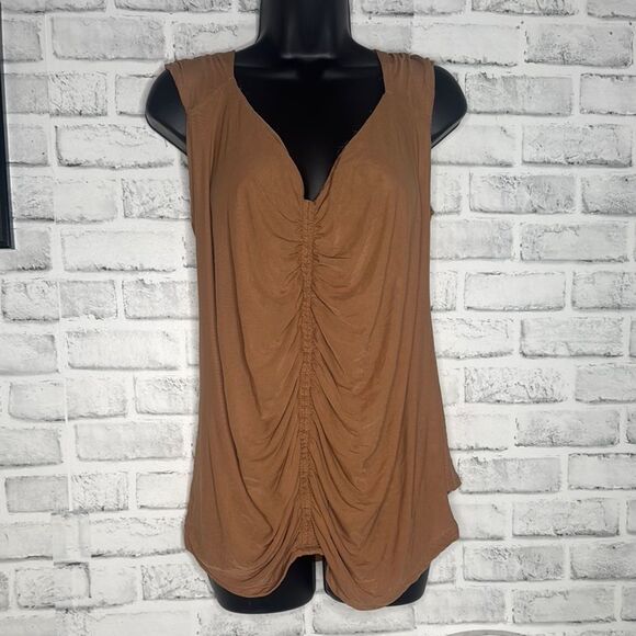 Festi Stretch Mesh Ruched Front Scoop Neck Top
 Size 4 4X - Picture 1 of 4